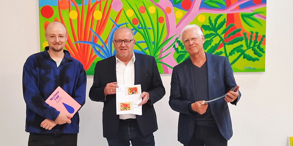 Mevlana Lipp (von links), Peter Enders und Ulrich Lipp im Atelier in Luchert. (Foto: privat) 
