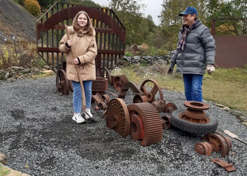 Produktiver Bildhauertag im Stffel-Park 