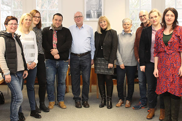 Das Foto zeigt (von links): Barbara Friedhofen und Celina Klingenberg (Stadt Bendorf), Dr. Christina Runkel-Horre und Jochen Schuth (Stadt Neuwied), Thomas Preuer und Dr. Margit Theis-Scholz (Stadt Koblenz), Claudia Schick (Stadt Mayen), Walter Nouvortne (Stadt Lahnstein), Charlotte Everling (Stadt Andernach) und  Elena Heth (Stadt Koblenz). Foto: privat