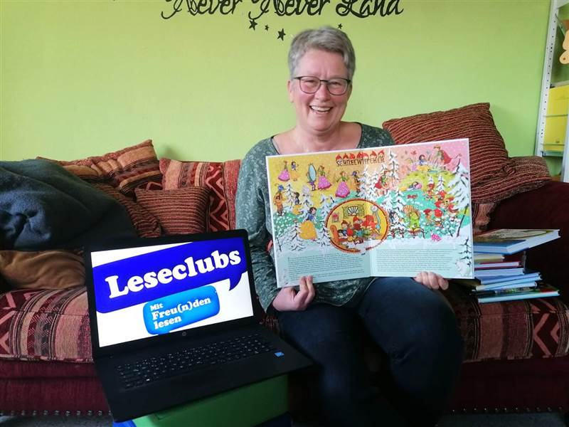 Wie gerufen kam der Wunsch von Gabi Schunk, ehrenamtliche Vorleserin zu werden. Und dass sich die Betzdorferin dies auch als Online-Angebot vorstellen konnte, glich einem Geschenk für den Leseclub. (Foto: Jugendbüro)

