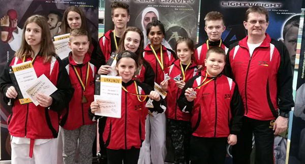 Das KSC Karate Team in Halle. Foto: Privat