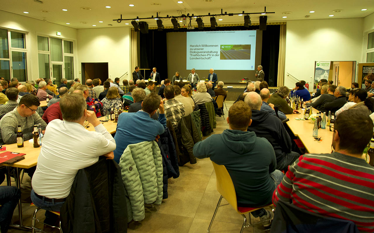 An Dialogveranstaltung ber Freiflchen-Photovoltaik in Horhausen gab es groes Interesse