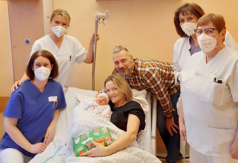 Das Neujahrsbaby im Dernbacher Krankenhaus heit Leni 