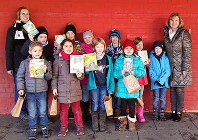 Die Grundschulkinder freuten sich ber ihre Preise. Foto: Bcherei