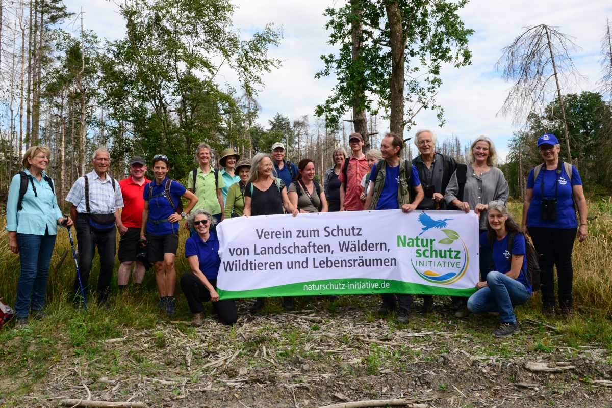 Exkursionsgruppe im FFH-Gebiet Leuscheider Heide. (Foto: Harry Neumann/NI)