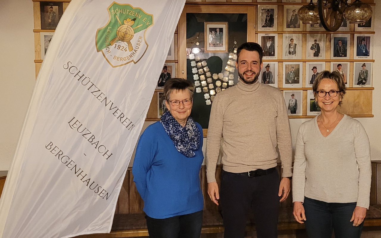  V. l. n. r.: Christa Griffel, Alexander Roth und Alexandra Euteneuer. (Foto: Schtzenverein)