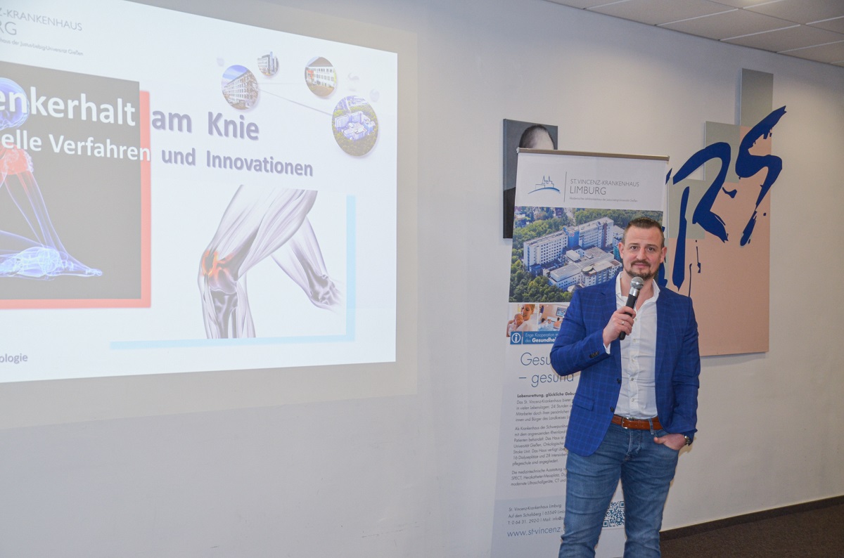 Im Rahmen der Vortragsreihe "Forum Gesundheit" referierte Dominik Wilkens ber aktuelle Verfahren und Innovationen zum Gelenkerhalt am Knie. (Foto: Krankenhausgesellschaft St. Vincenz mbH)