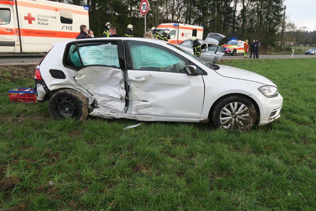 Verkehrsunfall mit sechs verletzten Personen