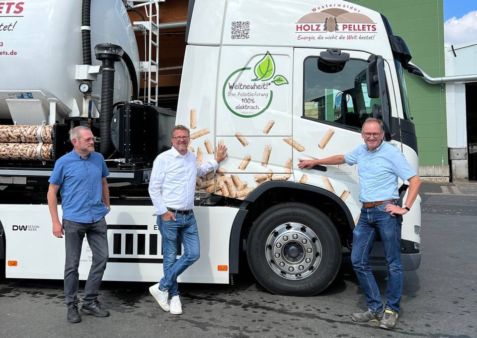 Von links: Jrgen Denker (BNDNIS 90/DIE GRNEN Ortsverband Bad Marienberg), Carl-Bernhard von Heusinger, Markus Mann. (Fotos: Luisa Jock)