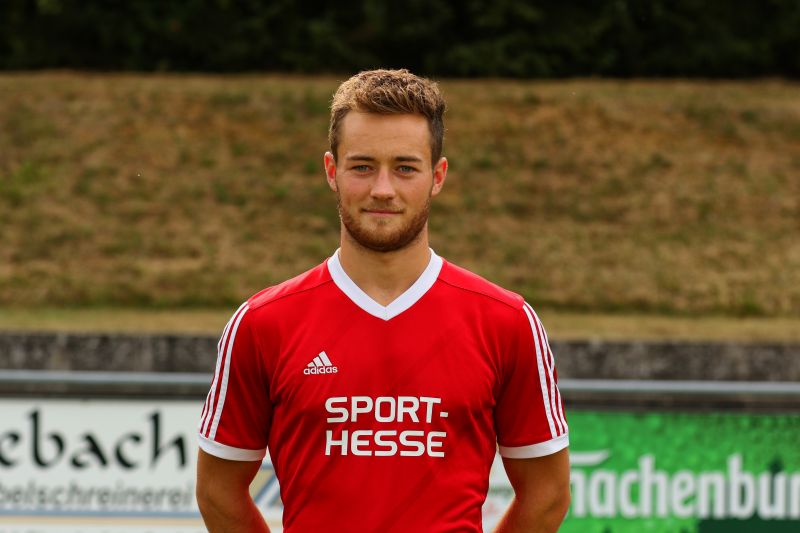 Maximilian Hannappel kehrt nach eineinhalbjhriger Abstinenz vorerst bis zum Saisonende 2020/2021 zu Fuball-Oberligist Sportfreunde Eisbachtal zurck. Fotos: Andreas Egenolf