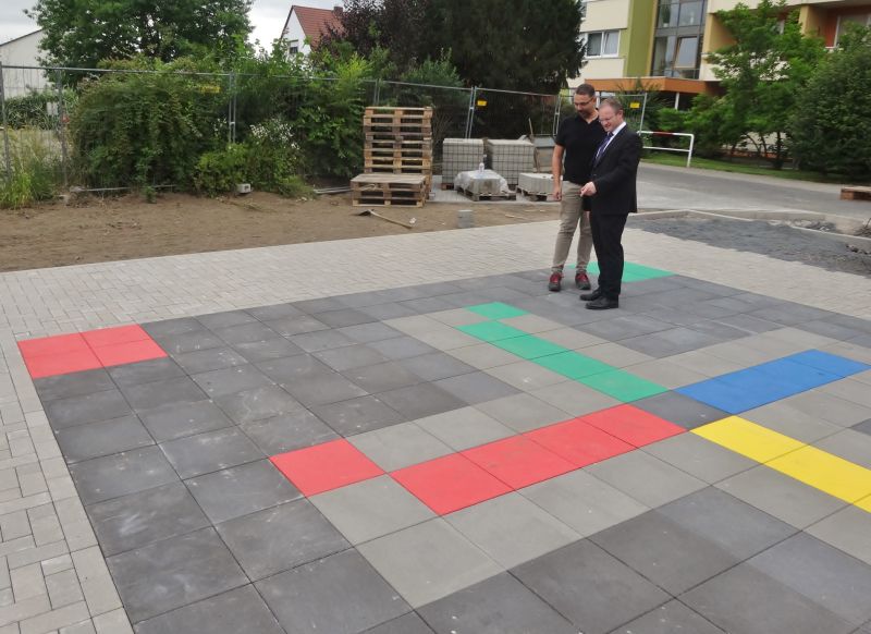 Der Mehrgenerationenplatz in Heddesdorf geht seiner Vollendung entgegen. Foto: privat