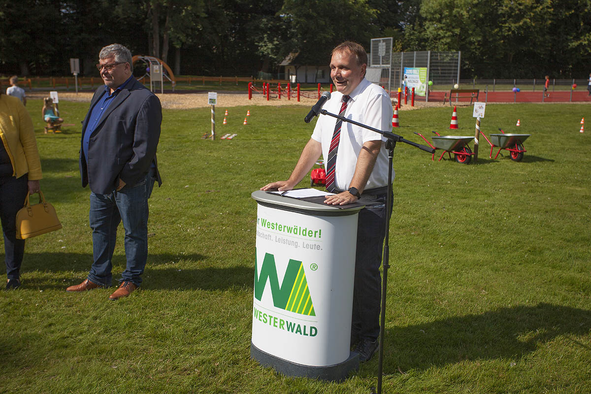 Mehrgenerationenplatz mit Spielfest in Dierdorf eingeweiht