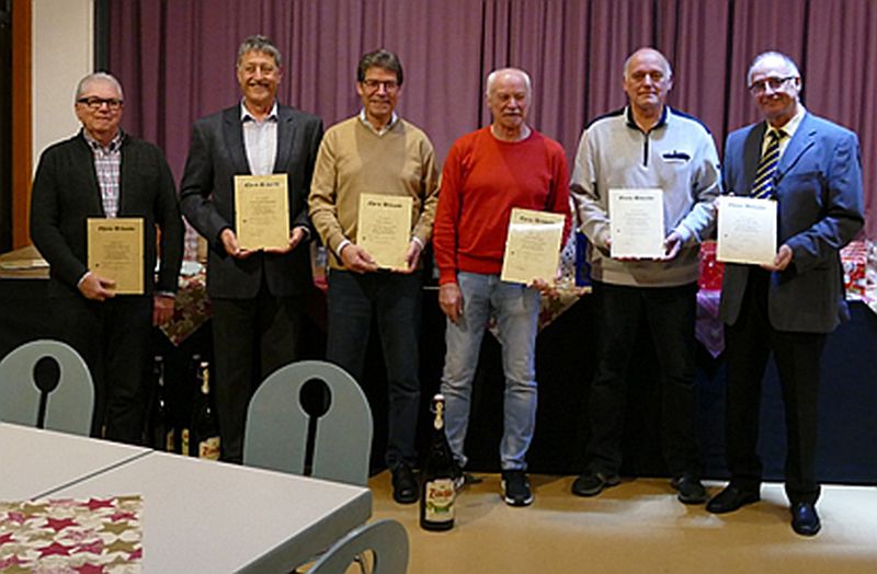 Reinhard Michels, Georg Ferdinand, Felix Reuter, Josef Balmert, Rudi Stahlhofen, Bernd Bendel. Es fehlte Alfred Strub. Foto: privat