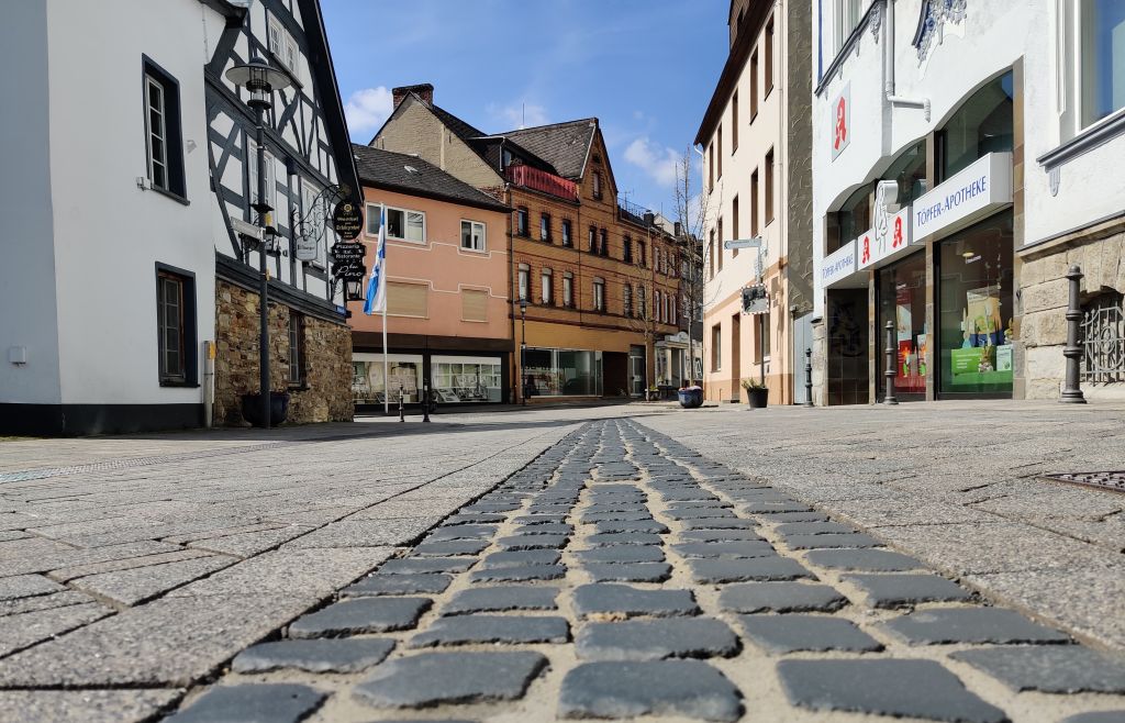 Notwendige Sanierung der Mittelrinne in der Innenstadt