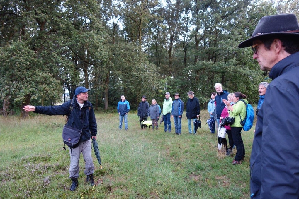 Schatzkiste Leuscheid: NABU Altenkirchen fhrte durch die Kircheiber Heide