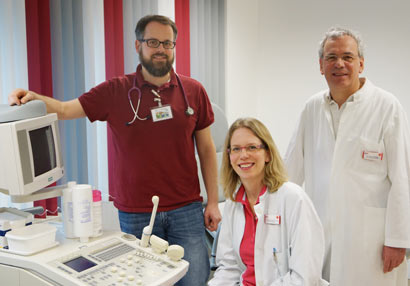 Im Bild von links: Dr. Philipp Schering, Dr. Dorothea-Maria Nolting, Dr. Bernd Mittag. Foto: DRK Klinik