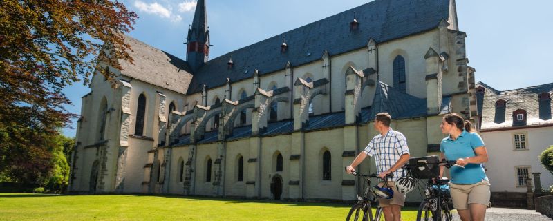 Der Nister-Radweg fhrt am Kloster Marienstatt vorbei. Foto: Eike Dubois/ Hunsrck-Touristik GmbH