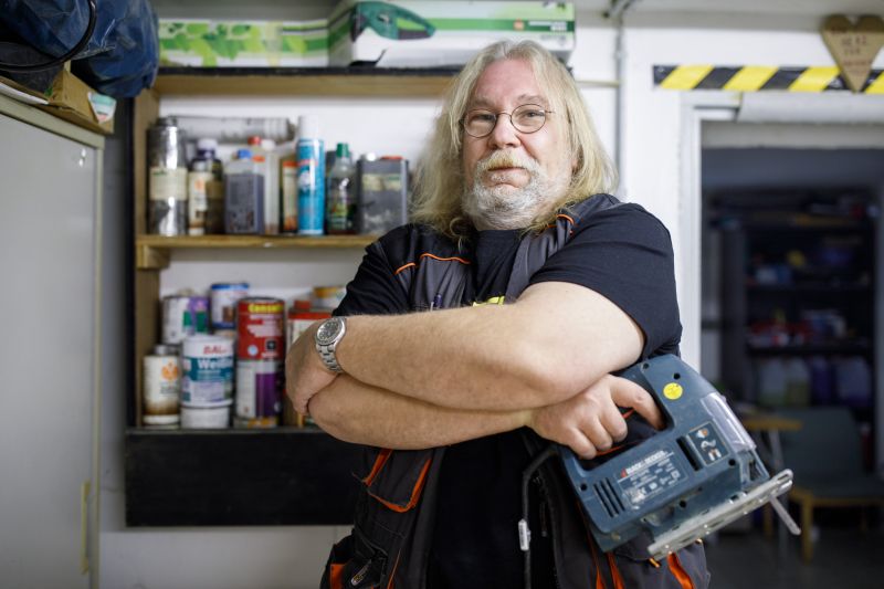 Henry Nitsch, der neue Hausmeister und Fahrer des Diakonischen Werks Westerwald. Fotos: Peter Bongard