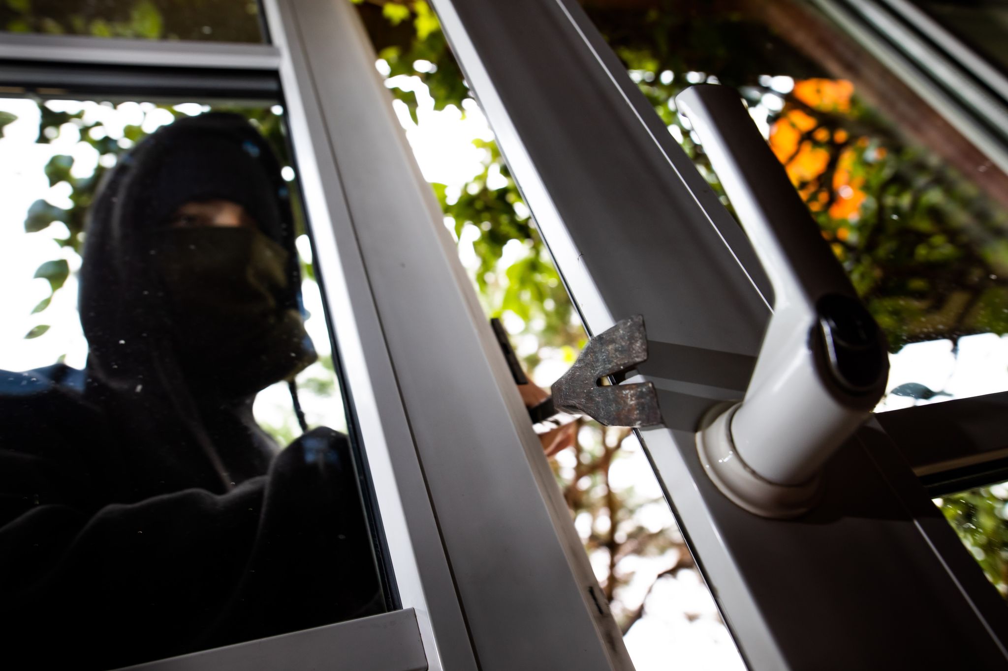 Einbruchschutz im Herbst: So sichern Sie Ihr Zuhause