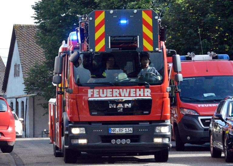 Feuerwehr bte gemeinsam mit der Kita Oberhonnefeld