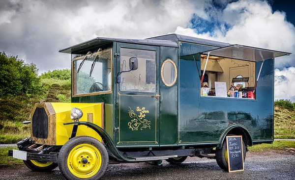 Natrlich geht es ums Essen bei den Food Days, aber auch die Foodtrucks sind oft echte Hingucker. (Foto: Peter H auf Pixabay)