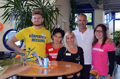 Das Team des Sportclubs Optimum mit Inhaber Christian Betzle (2. von rechts). Fotos: kk