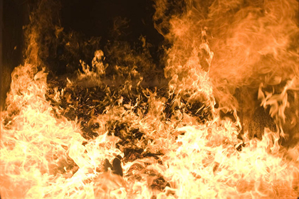 Osterfeuer an der Grube Rosa in Wallmenroth