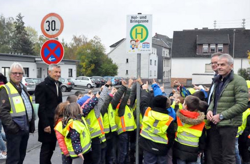 Die Kinder zeigen, wo es lang geht. (Foto: kk)