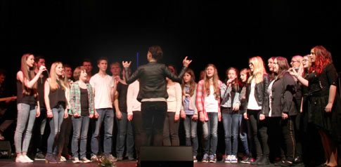 Beim 10. Vocal Camp der Kreismusikschule Altenkirchen knnen musikbegeisterte Jugendliche unter der Leitung von Sngerin Milena Lenz eine Woche lang Rock-Pop Gesang erleben. Foto: KMS