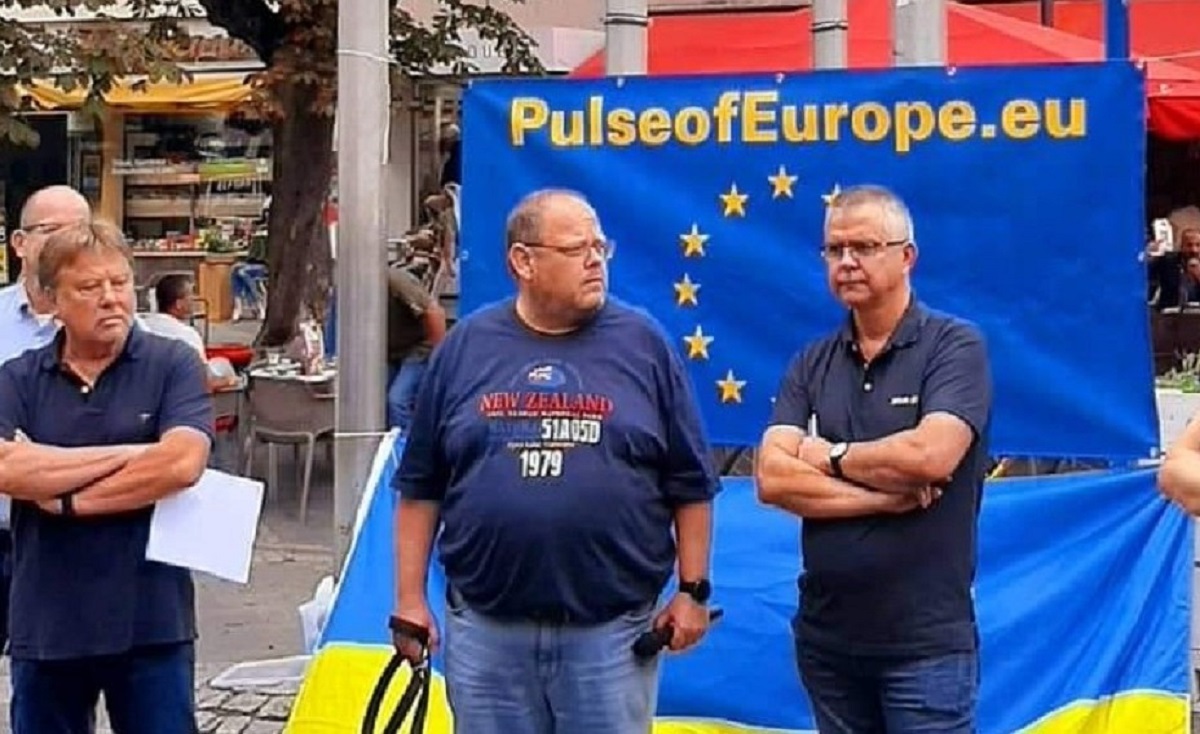 "Energiewirtschaft - eine Chance fr Neuwied" - Demo von "Pulse of Europe"