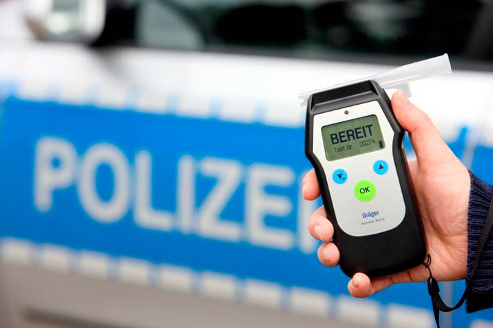 Unfall unter Alkoholeinfluss und Widerstand gegen Polizei