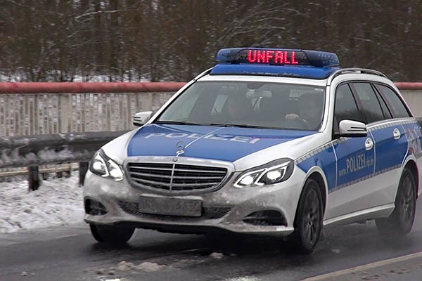 Autofahrer gefhrdete Gegenverkehr auf der B 42 bei Leubsdorf