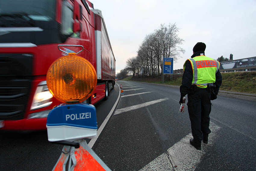 Einbrechern den Kampf angesagt  Groe Polizeikontrolle