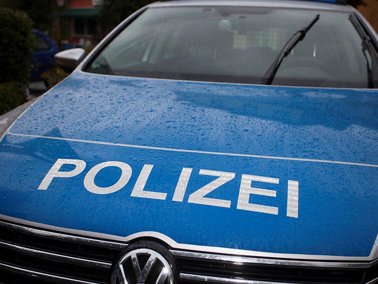 Polizei sucht Hinweise ber aufgefundene Taxi-Schilder