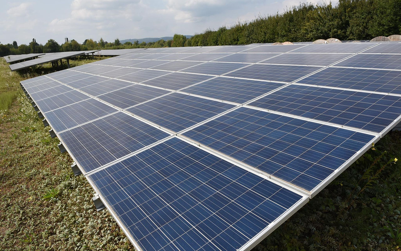 Die SWN suchen weitere Flchen fr den Ausbau der Photovoltaik. Die Areale mssen nicht so gro sein wie im Solarpark Block. Besitzer von Flchen ab einem Hektar knnen sich aber in der Hafenstrae melden. (Foto: SWN)