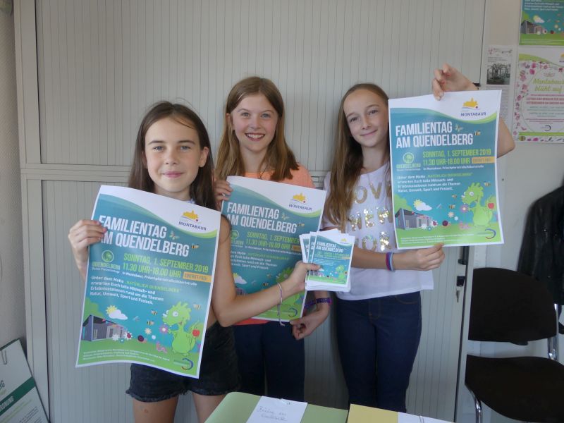 Luna Heinrich, Laura Ludwig und Laura Frank sind die Initiatorinnen der Helfertruppe des Mons-Tabor-Gymnasiums. Fotos: privat