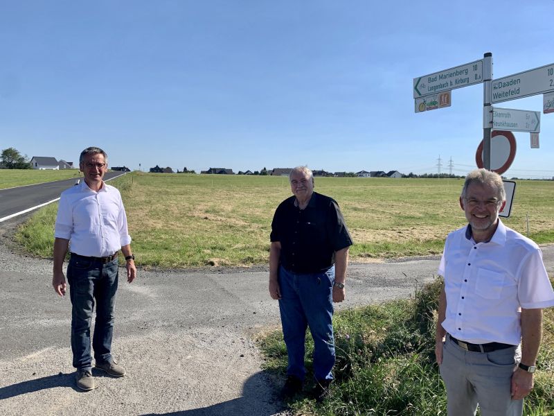 Fr Radweg Weitefeld-Langenbach 71.000 Euro vom Land 