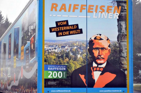 Vom Westerwald in die Welt trgt der Raiffeisenliner die Ideen des Sozialreformers und Kommunalpolitiker Friedrich Wilhelm Raiffeisen. (Foto: kk) 