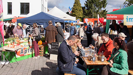 Buntes Markttreiben in Flammersfeld. Foto: pr