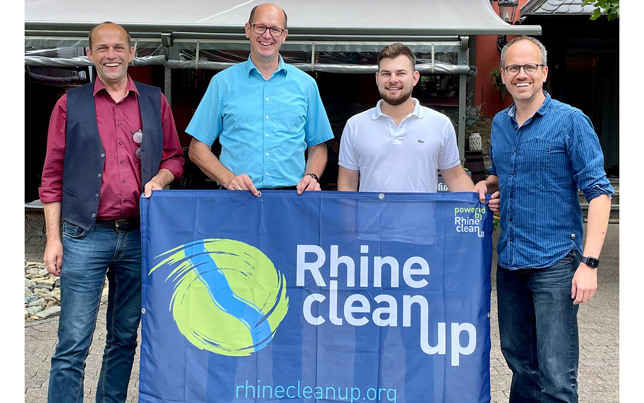 RhineCleanUp-Tag: Rheinufer in Bad Hönningen von Unrat befreien