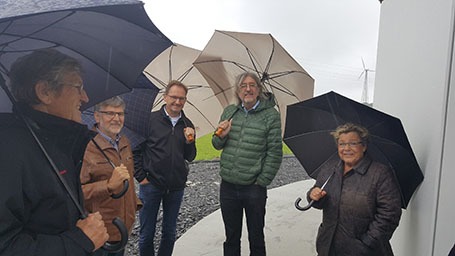 Die Delgation von Bündnis 90/Die Grünen besuchte die WEA in Oberdreis. Foto: Die Grünen