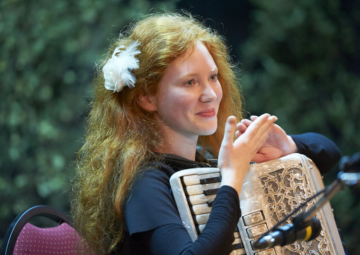 Die junge Akkordeonistin Scarlett Christmann aus Nisterau wird erneut ihr Können unter Beweis stellen. (Foto: Matthias Ketz)