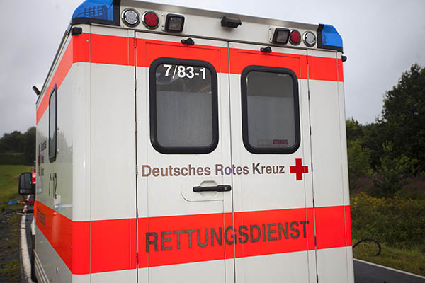 Verkehrsunfall mit tödlich verletztem Kradfahrer auf B 49 bei Koblenz  
