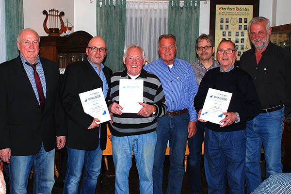 Vorsitzender Manfred Kurz, Geschftsfhrer Klaus Kurz, Guido Hoffmann, Gerd Fligge, Hans-Josef Stein, Edmund Brder und Gnter Kutscher (von links). Foto: Verein