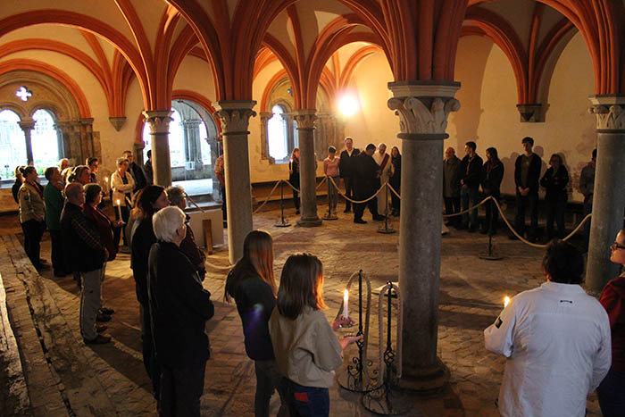 Andrang beim weien Orden in der Abtei Rommersdorf 