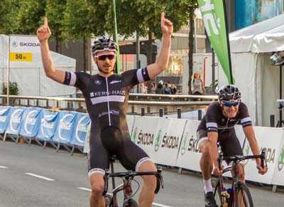 Christian Noll vom RSC Betzdorf gewinnt Vorrennen von Rund um Kln