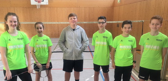 Ein starkes Badminton-Team: (von links) Anna Paula Kempf, Anna Ho, Nico Oks, Mika Schnborn, Emilio Bhner und Luis Krah. (Foto: Verein) 