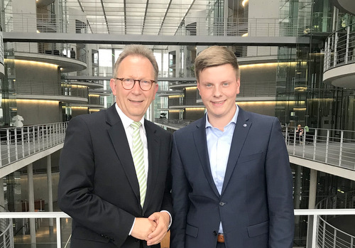 Christian Behler (Rechts) absolvierte ein Praktikum im Berliner Bro von MdB Erwin Rddel. (Foto: Erwin Rddel, MdB) 