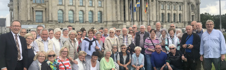 MdB Erwin Rddel (links) empfing die Gruppe des Wissener VdK in Berlin. (Foto: Erwin Rddel, MdB, Wahlkreisbro)