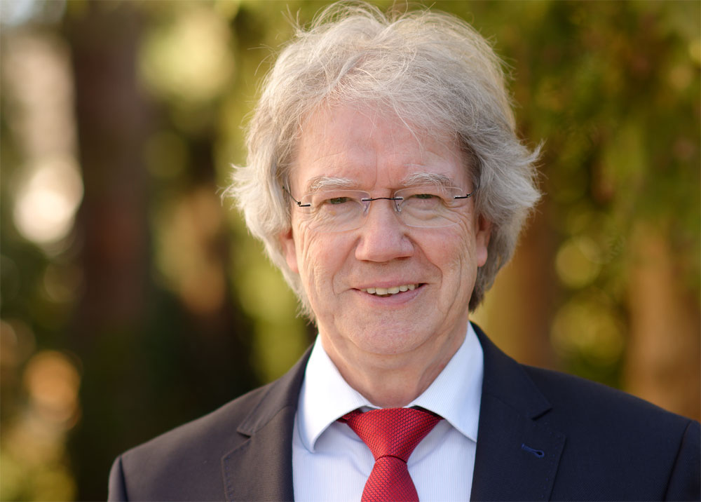 Prof. Dr. rer. pol. Rdiger Heinrich Jung ist der lteste Sohn der Namensgeber der Stiftung. Er ist der Stifter der Reinhold und Liesel Jung-Stiftung und ihr Vorstandsvorsitzender. Foto: privat